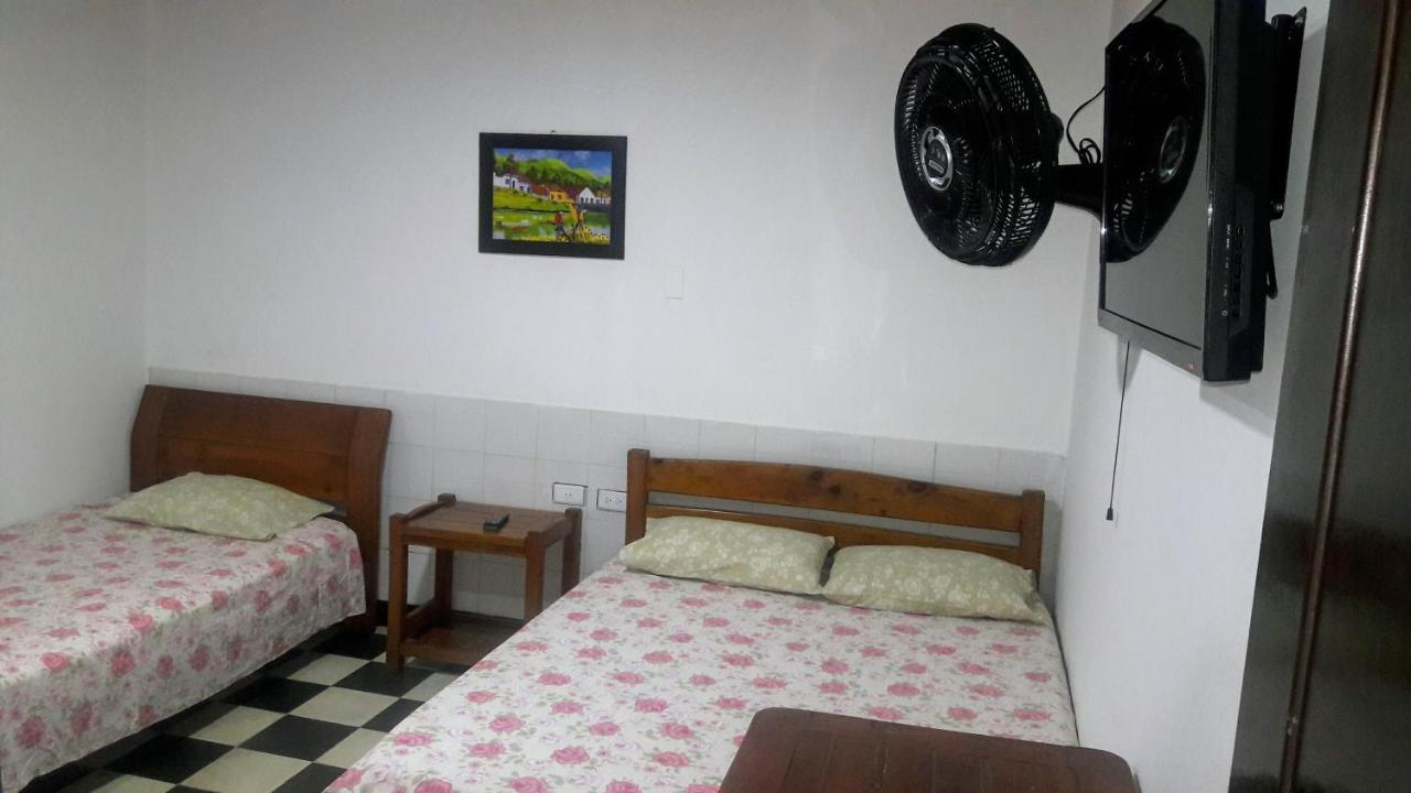 Hospedaje Santa Barbara บูกา ภายนอก รูปภาพ