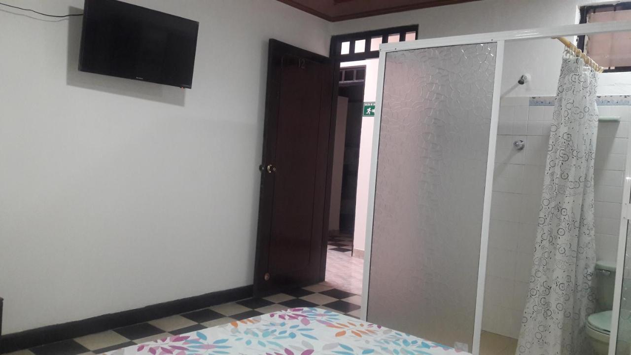 Hospedaje Santa Barbara บูกา ภายนอก รูปภาพ